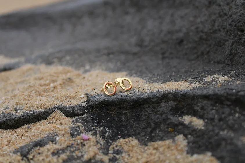 18ct Gold Plated Circle Stud Earrings