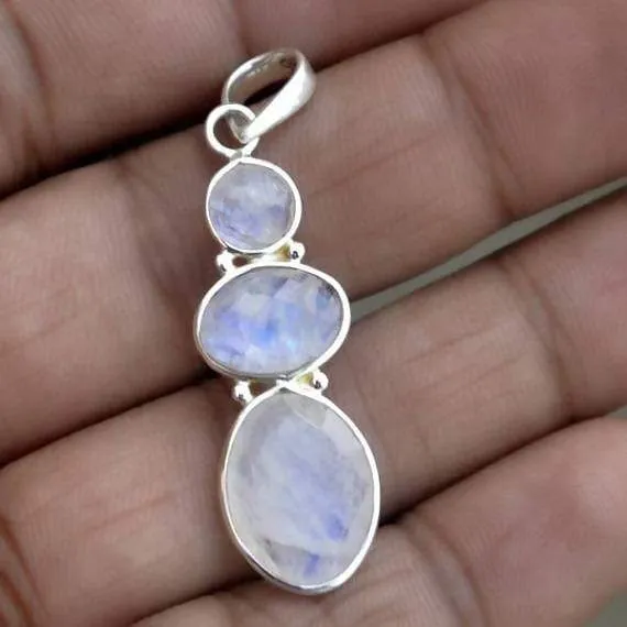 Blue Fire Faceted Rainbow Moonstone Gemstone 925 Sterling Silver Artisan Handmade Pendant Jewelry