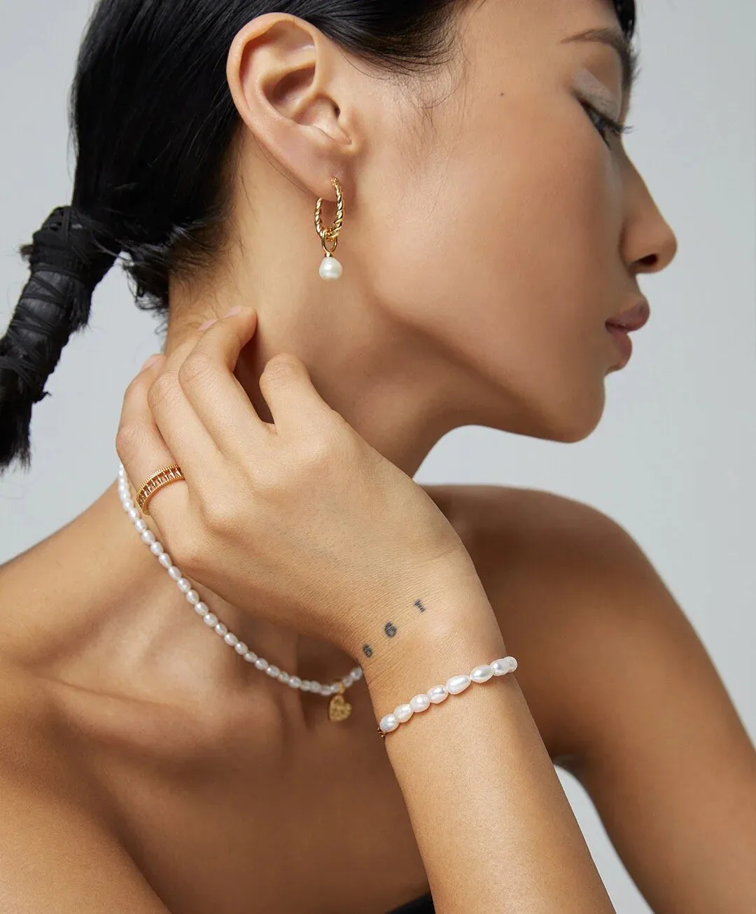 Torsade - French Twisted Pearl Hoop Earrings